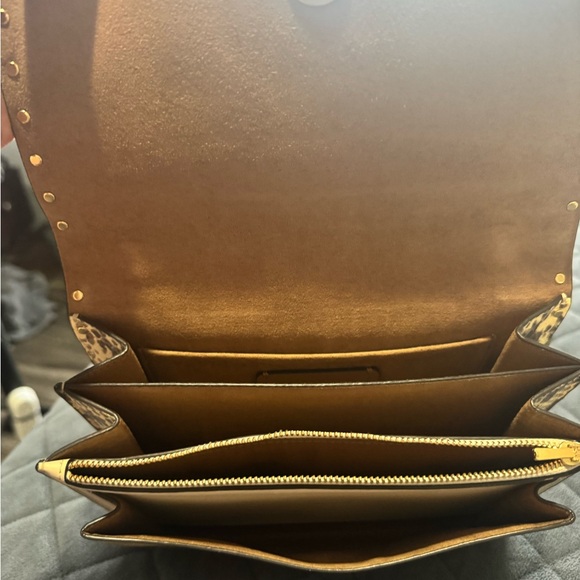 Coach Cream Shoulder Bag - Picture 4 of 14